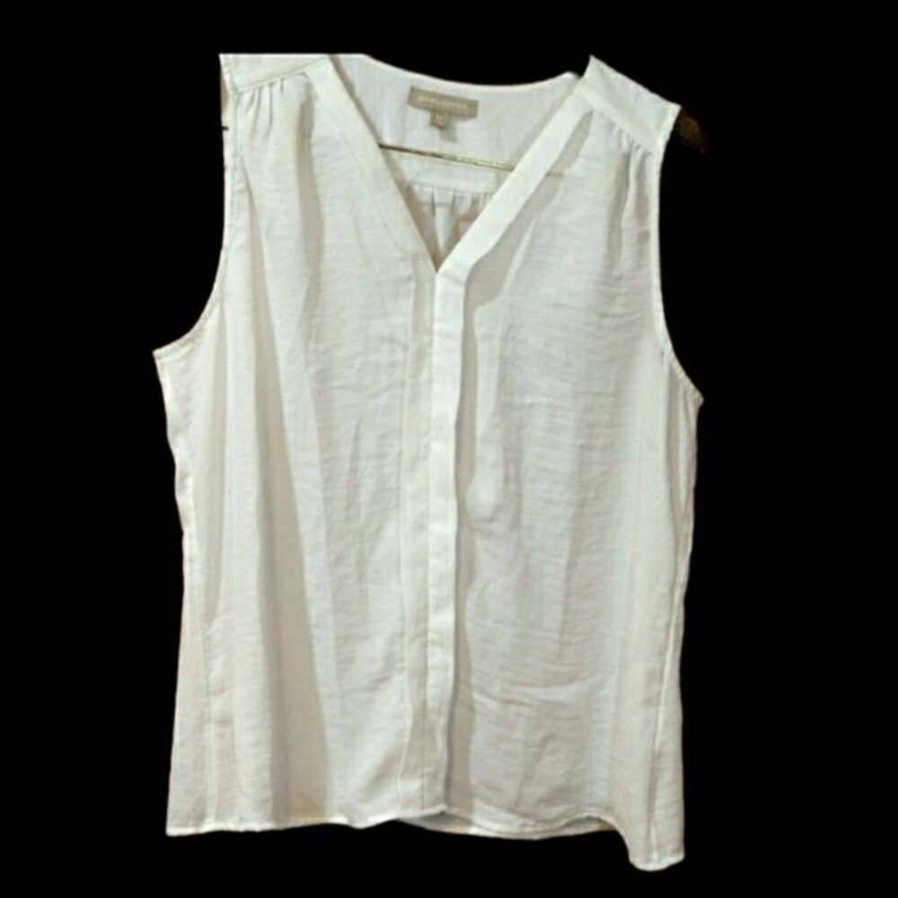 Banana Republic White Sleeveless Vneck Top 14